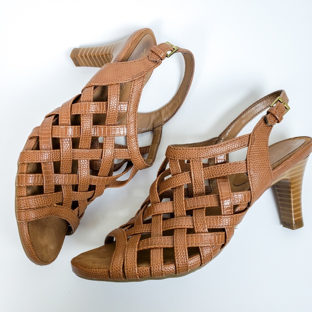 GUC Aerosoles Strappy Tan Heels Size 6.5